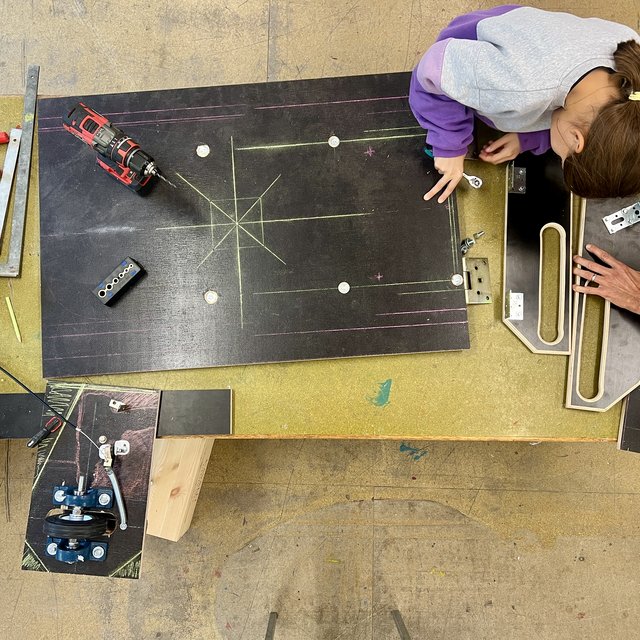 Workshop Solar Akkuschrauber Go Kart in der Spielwerkstatt Kleinhüningen.